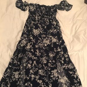 Navy flower printed maxi dress. Size medium